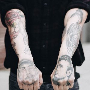 imgi_26_adrian-ordonez-627407-unsplash-e1556108065596